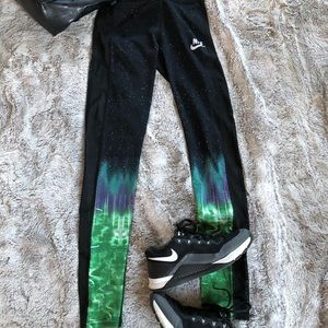 NIKE Women’s Workout 🏋️‍♀️ Leggings Size:S, 37”
